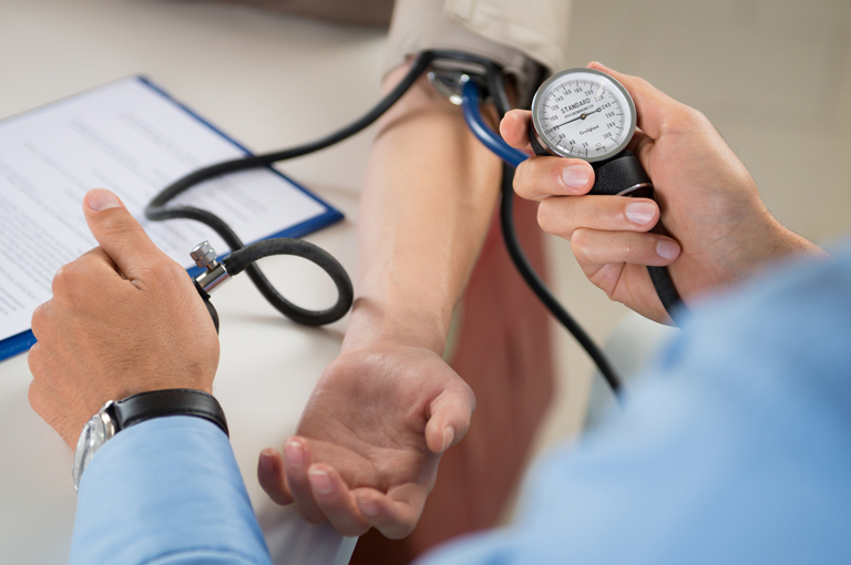 Što uzrokuje hipertenziju?