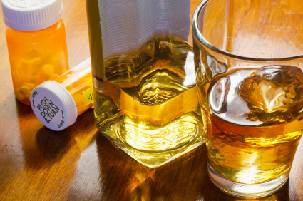 Jeste li se ikada zapitali zašto lijekove ne smijete uzimati s alkoholnim pićima?