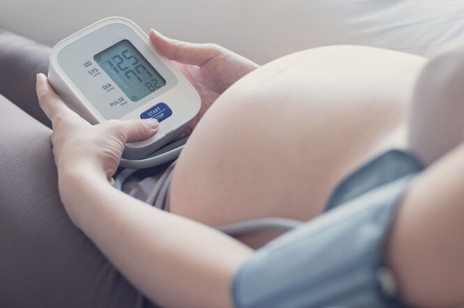 Hipertenzivni poremećaji u trudnoći snažno povezani s kardiovaskularnom smrtnošću nakon poroda