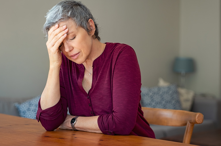 Neki simptomi menopauze povezani s kognitivnim propadanjem