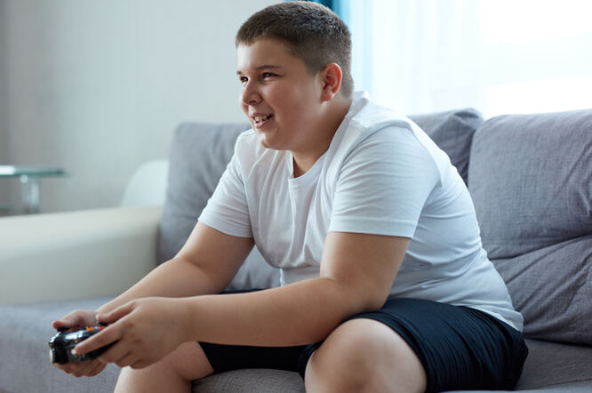 Visok ITM u adolescenciji povezan s ranom kroničnom bubrežnom bolesti u mladoj odrasloj dobi