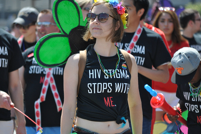 Kako nadvladati stigmu prema osobama koje žive s HIV-om