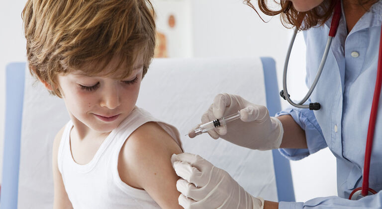 Kako cijepljenje utječe na zdravlje djeteta i njegov imunološki sustav?