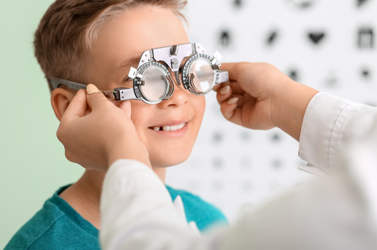 Astigmatizam roditelja povećava rizik od astigmatizma kod djece