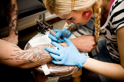 Hepatitis C povezan s tetoviranjem