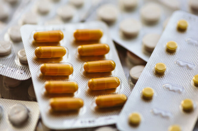 Izloženost antibioticima povezana s ranim razvojem raka debelog crijeva