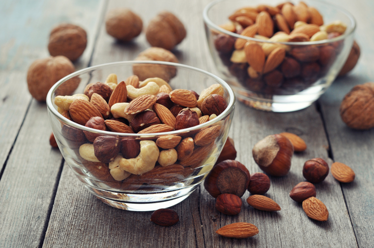 Konzumiranje orašastih plodova smanjuje kod oboljelih od dijabetesa tipa 2 rizik od srčane bolesti
