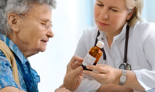 Lijekovi za snižavanje krvnog tlaka povezani s većim rizikom od prijeloma među štićenicima domova za starije osobe