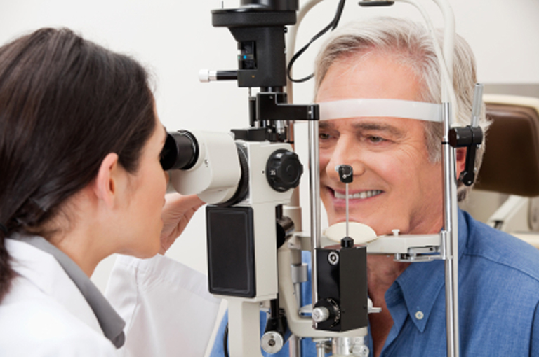 Nakon 50. godine preporuča se redoviti pregled kod oftalmologa