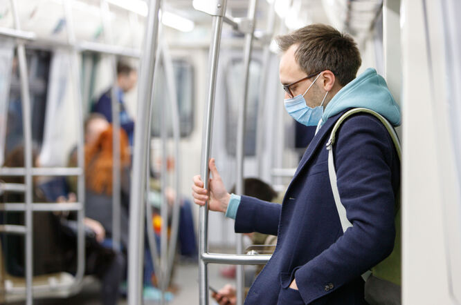 Nošenje zaštitne maske ne uzrokuje trovanje sa CO2