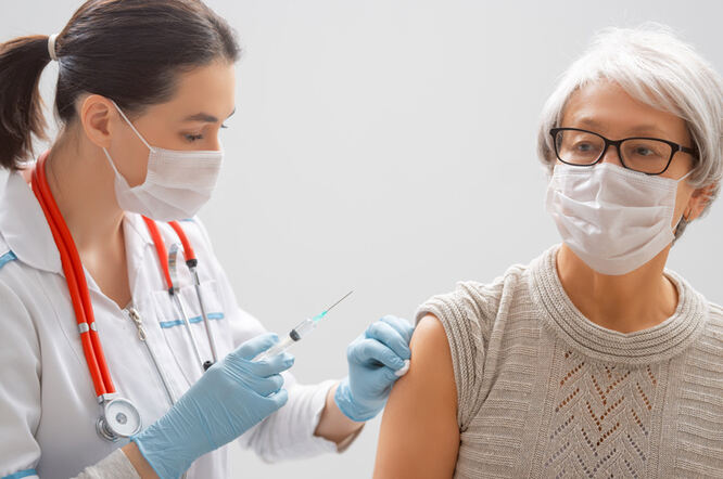 Od danas se građani mogu prijaviti na cijepljenje protiv COVID-19 i preko interneta ili telefonski