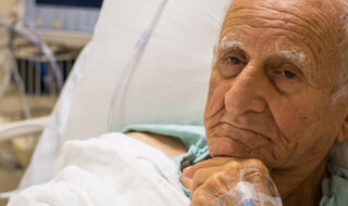 Operacija raka pluća sigurna za mnoge pacijente starije od 80 godina