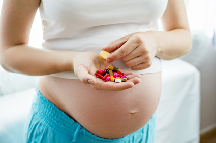 Prekomjerni unos folne kiseline i vitamina B12 u trudnoći povezan s rizikom od autizma