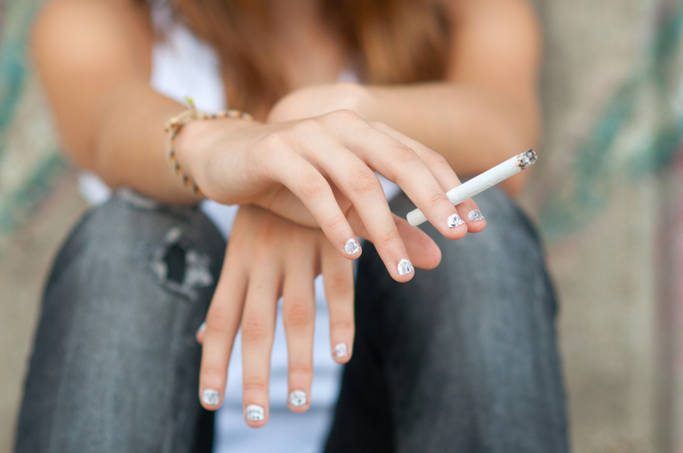 Pušenje povezano s većim rizikom od teškog oblika COVID-19