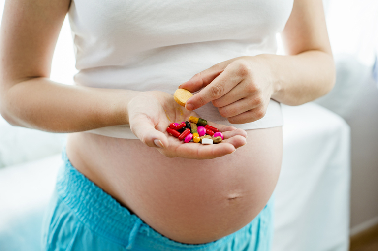 Uzimanje vitamina D i multivitamina tijekom trudnoće povezano s nižim rizikom od ADHD-a i autizma